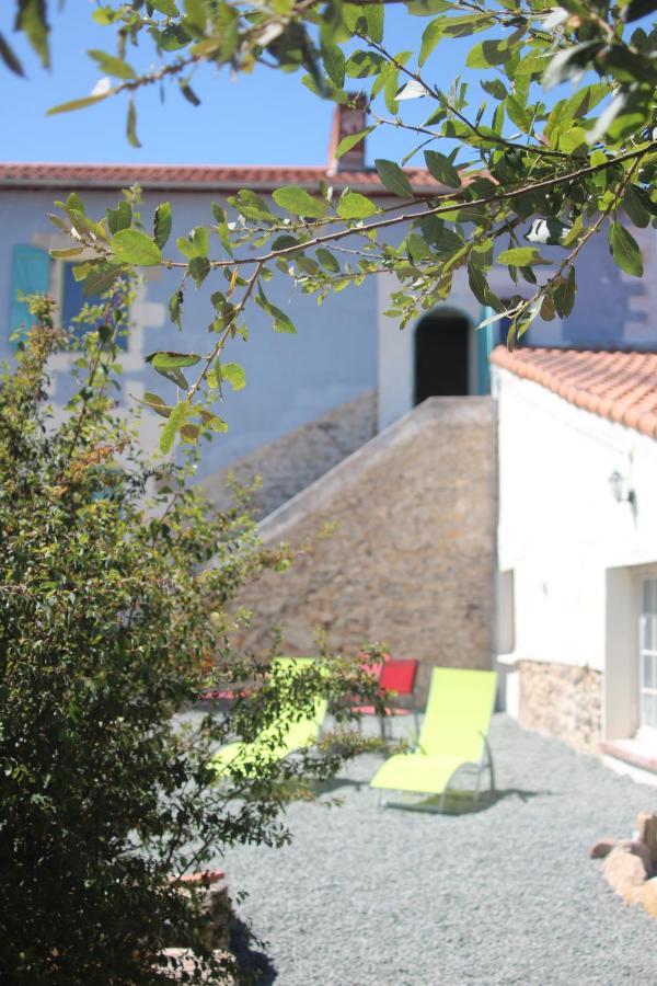 L Entredeux Apartment Saint-Viaud Bagian luar foto