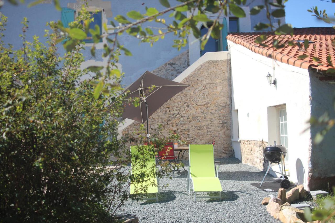 L Entredeux Apartment Saint-Viaud Bagian luar foto