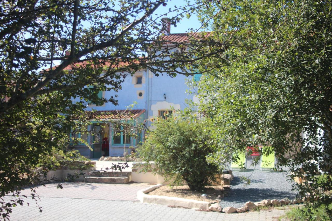 L Entredeux Apartment Saint-Viaud Bagian luar foto