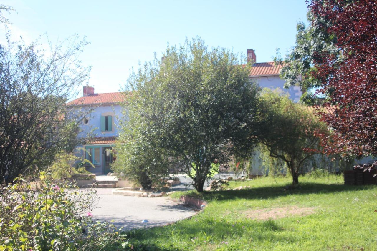L Entredeux Apartment Saint-Viaud Bagian luar foto