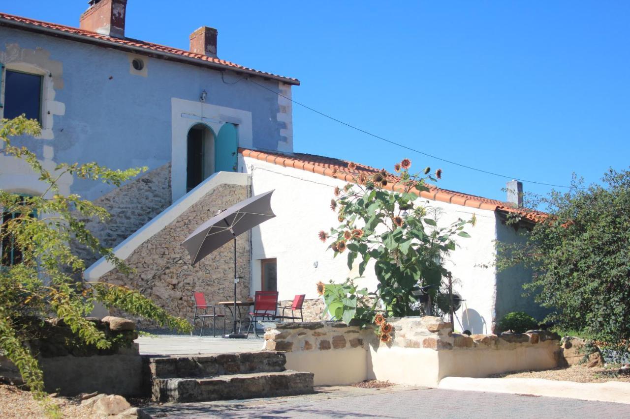 L Entredeux Apartment Saint-Viaud Bagian luar foto